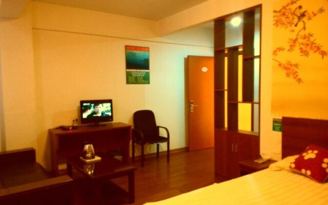 Letu first home inn xiaoshan Airport