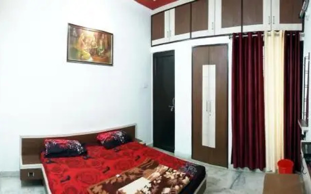 Sadhna Guest House