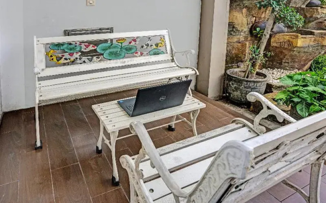 Oyo 91812 Nh Kost Syariah