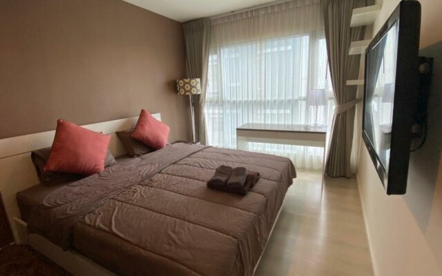 Cosy 2 bedroom condo on Sukhumvit, BTS Phra Khanong