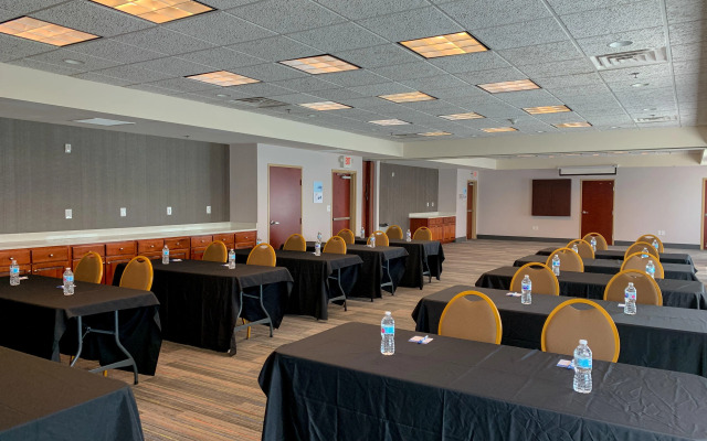 Holiday Inn Express & Suites Lexington Dtwn Area-Keenland by IHG