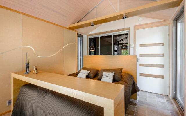 Reelinki Seafront Villa Amando