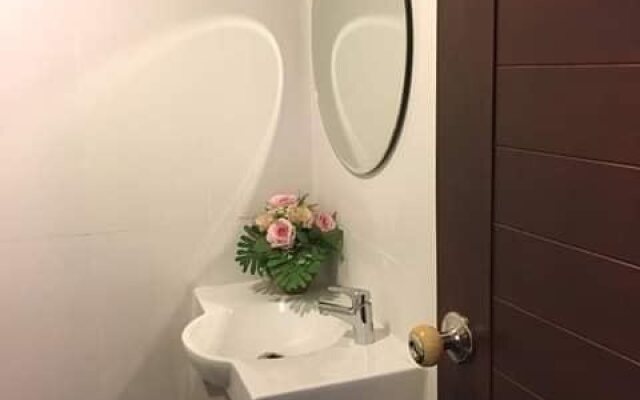 May Flower Grand Hotel Korat