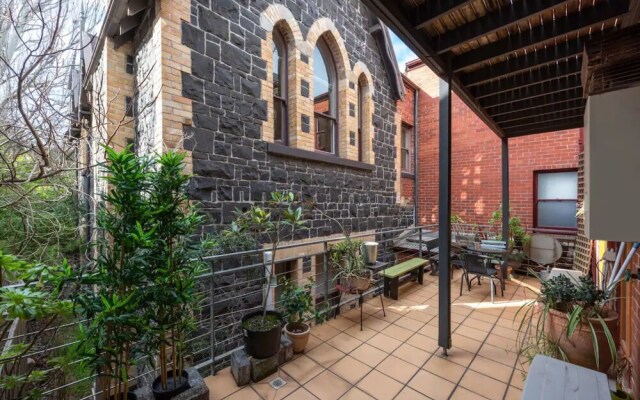 Bright & Sunny 2-bed Unit in the Heart of St Kilda