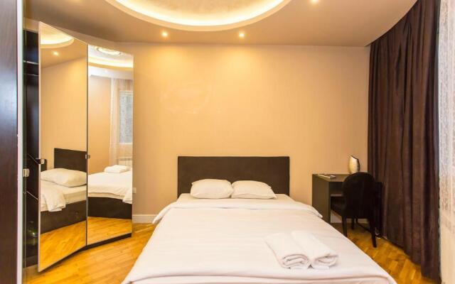 Elegant 2bdr Apartment With a Balcony