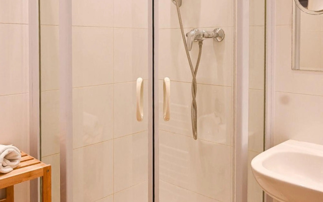 Bright Apartment Mariahilf