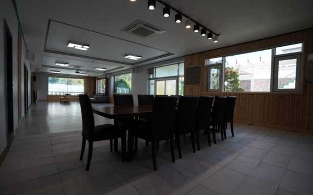 Paju Welcome Felix Pension