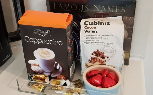 Novelty Suites Conway Street