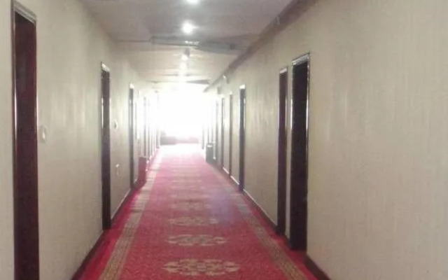 Zhengzhou Jindefu Hotel