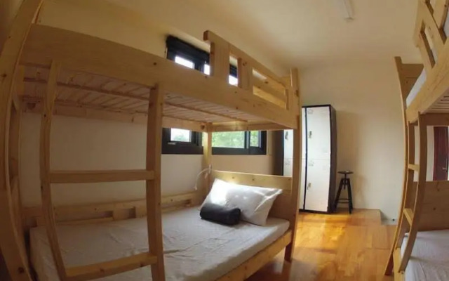 Seven Inn Hostel