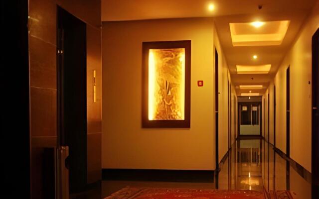 Hotel Abirami Residency