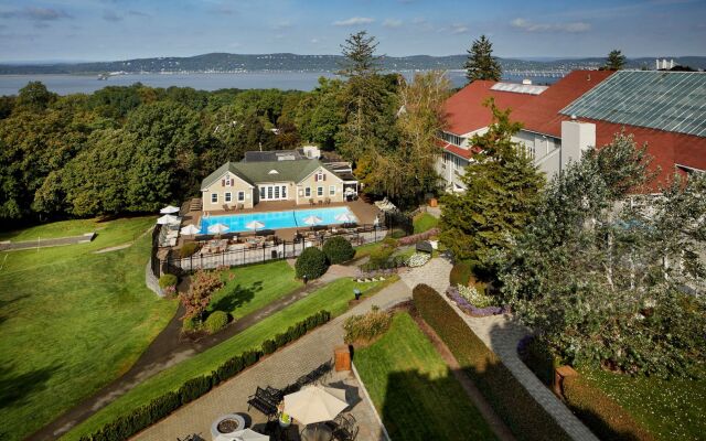 Tarrytown House Estate