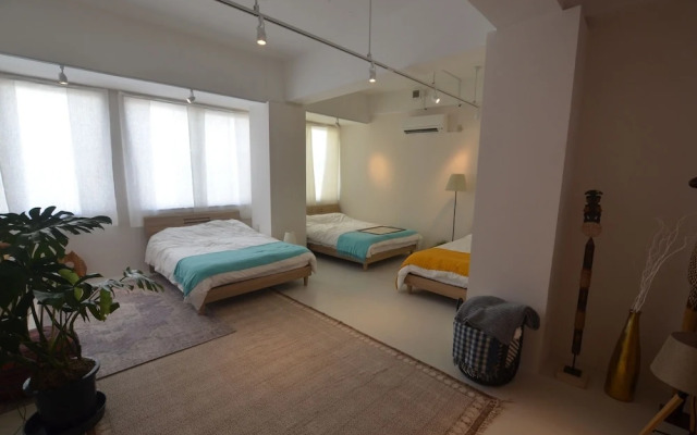 Lestel Naha - Hostel