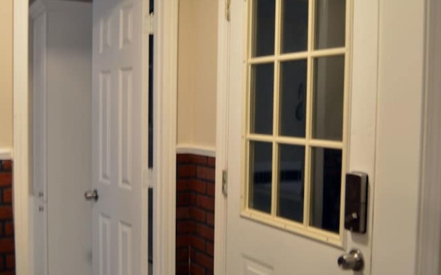 Opis Realty-Spacious Metro Atlanta Home