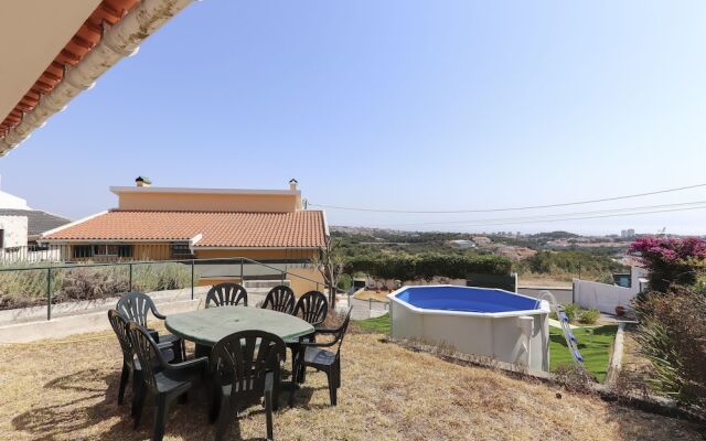 Santa Maria Villa With Pool by Homing