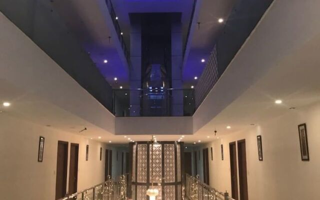 Hotel Royal Inn