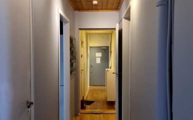 T13 Small Room