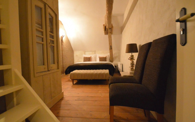Quaint Holiday Home in Alphen-chaam With Jacuzzi