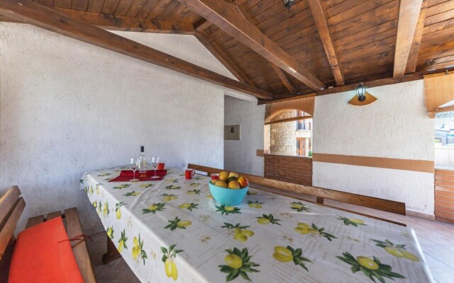 Stunning Apartment in Fazana With 1 Bedrooms and Wifi
