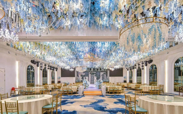 Vienna Classic Hotel (Anqing Yixiu District University Town)