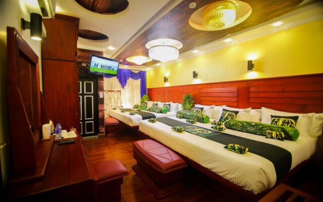 Hotel White House