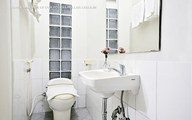 ZEN Rooms Mampang Prapatan Syariah
