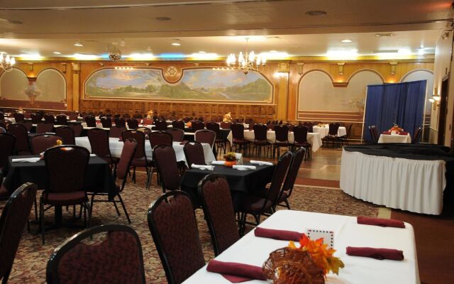 The Lafayette A grand Riverboat Era Hotel