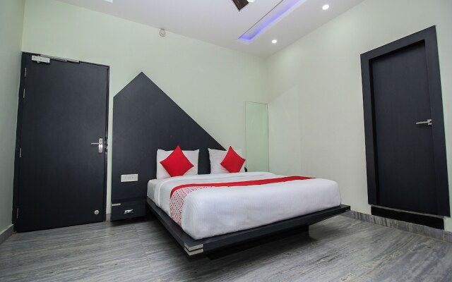OYO 15783 Hotel Shree Kanji Palace