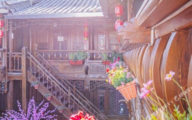Encounter Lane · Suqiu | Deluxe Intelligent Design · Holiday Inn (the Old Town of Lijiang Store)
