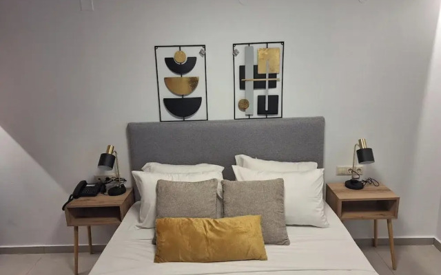 SOHO BLUE city hotel