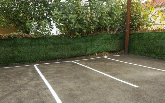 Chateau Monroe - Down to Earth