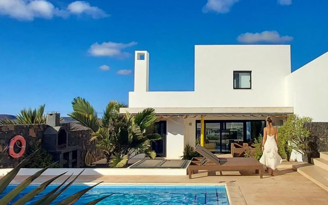 Sand Volcano Villa 2