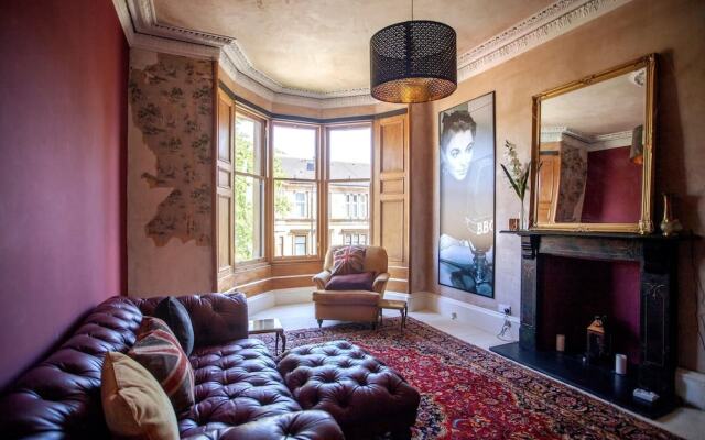Lawrence Street Apartment