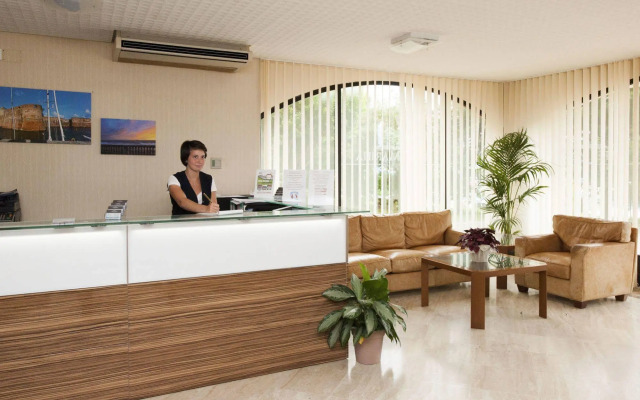 Suites Marilia Apartments