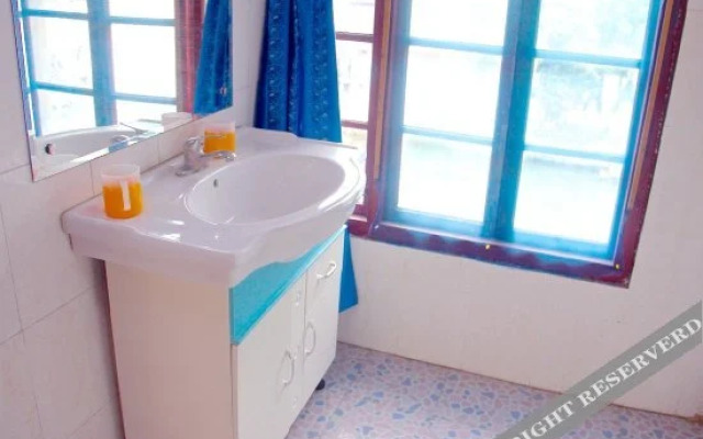 Yanyulou Hostel