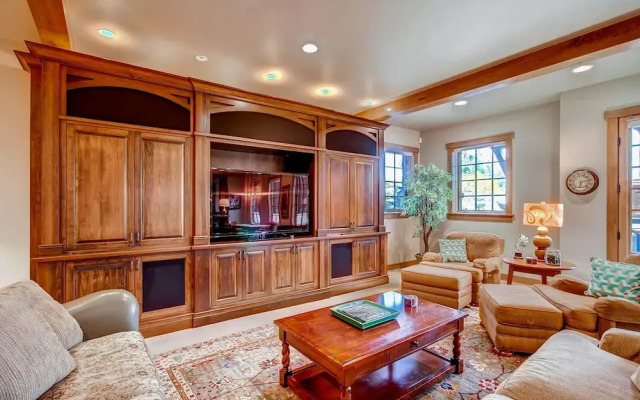 Grace Manor