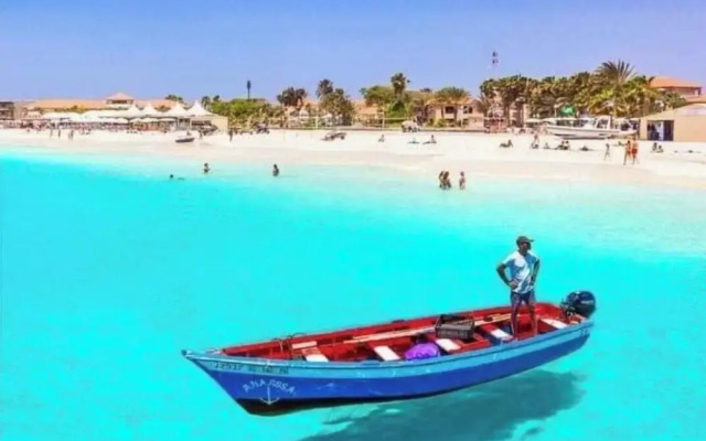 2bed-vila-verde Sal Cape Verde-balcony-pool