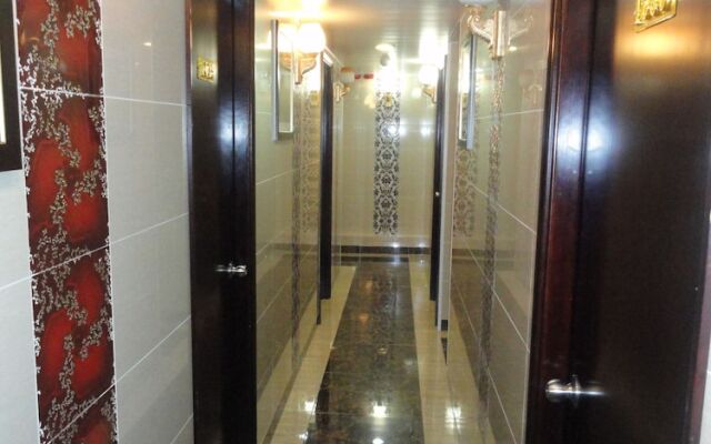 England Premier Backpackers Inn