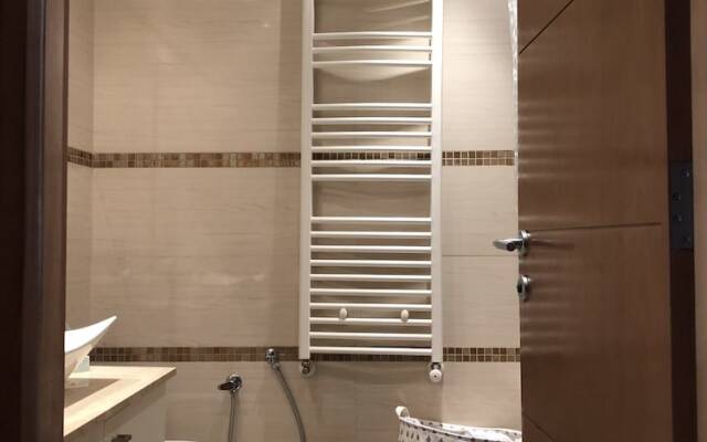 Spacious & Secure & Jacuzzi