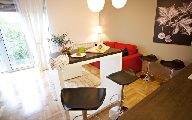 Boutique Apartments 360