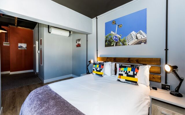 Neighbourgood Castle