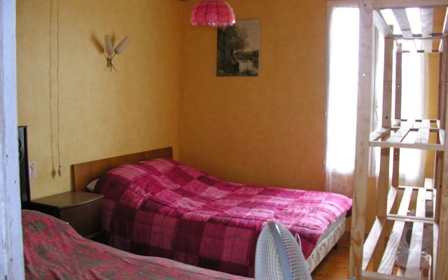 House With 2 Bedrooms in Salses-le-château, With Enclosed Garden and W