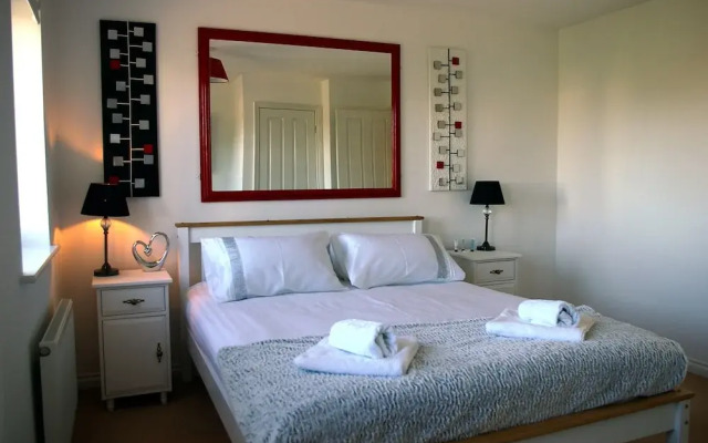 Ladysmith House - Full House