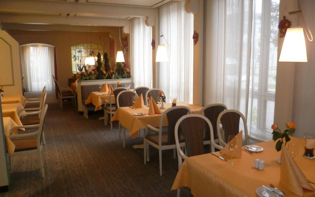 AVIA Hotel