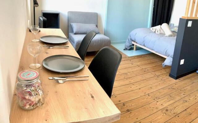 LE DUMON 4 - Studio NEUF LUMINEUX CALME - WiFi - GARE 200m