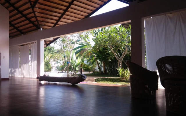 Villa Kalachuchi B&B