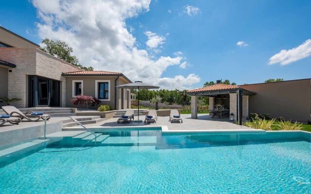 Villa Lukas Markovi?i