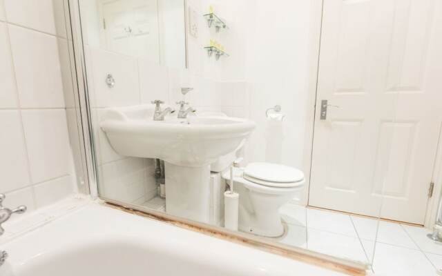 Belgravia Apartments - Earls Court