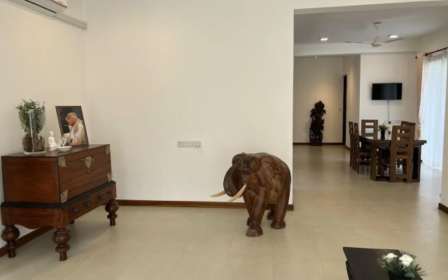 Silina Airport Residence in Katunayake