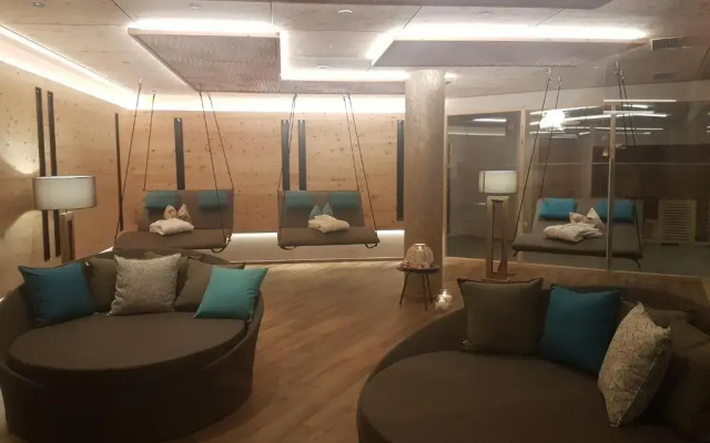 Molaris Lodge